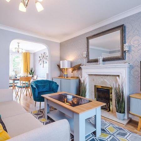 Beach Retreat With Hot Tub Sleeps 8 Prestatyn Exteriér fotografie