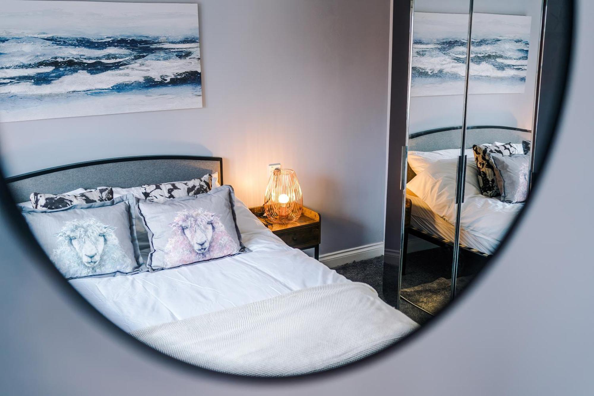 Beach Retreat With Hot Tub Sleeps 8 Prestatyn Exteriér fotografie