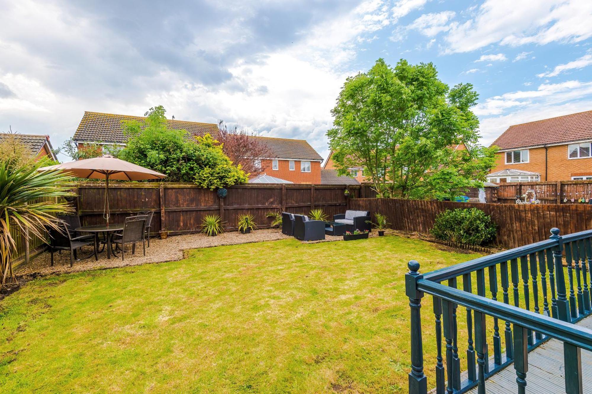 Beach Retreat With Hot Tub Sleeps 8 Prestatyn Exteriér fotografie