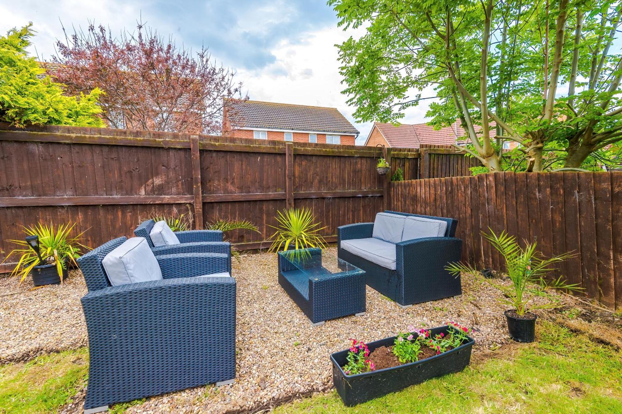 Beach Retreat With Hot Tub Sleeps 8 Prestatyn Exteriér fotografie